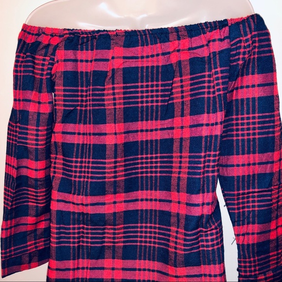 Plaid Flannel Print Off the Shoulder Button Shirt - Picture 5 of 5